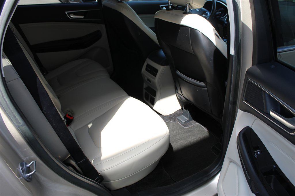 2017 Ford Edge - $12,250