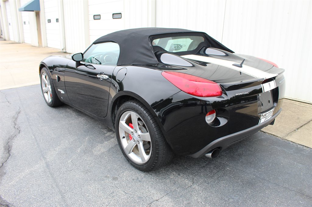 2007 Pontiac Solstice - $14,750