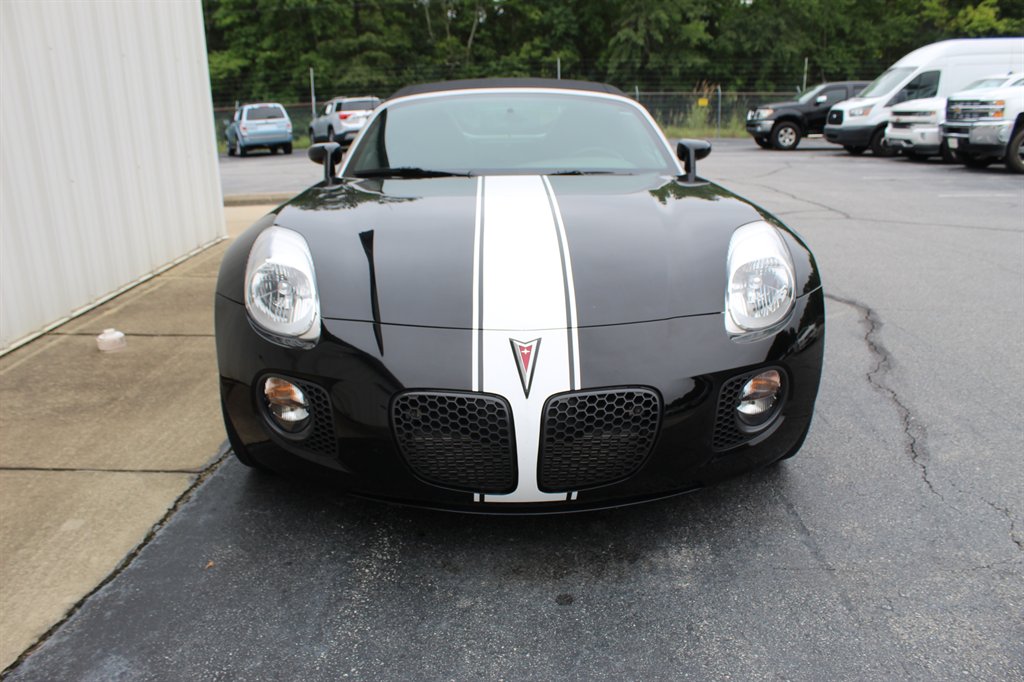 2007 Pontiac Solstice - $14,750