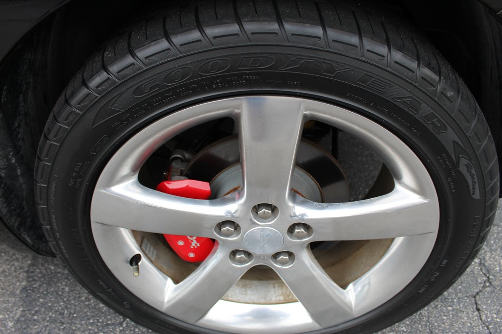 2007 Pontiac Solstice - $14,750