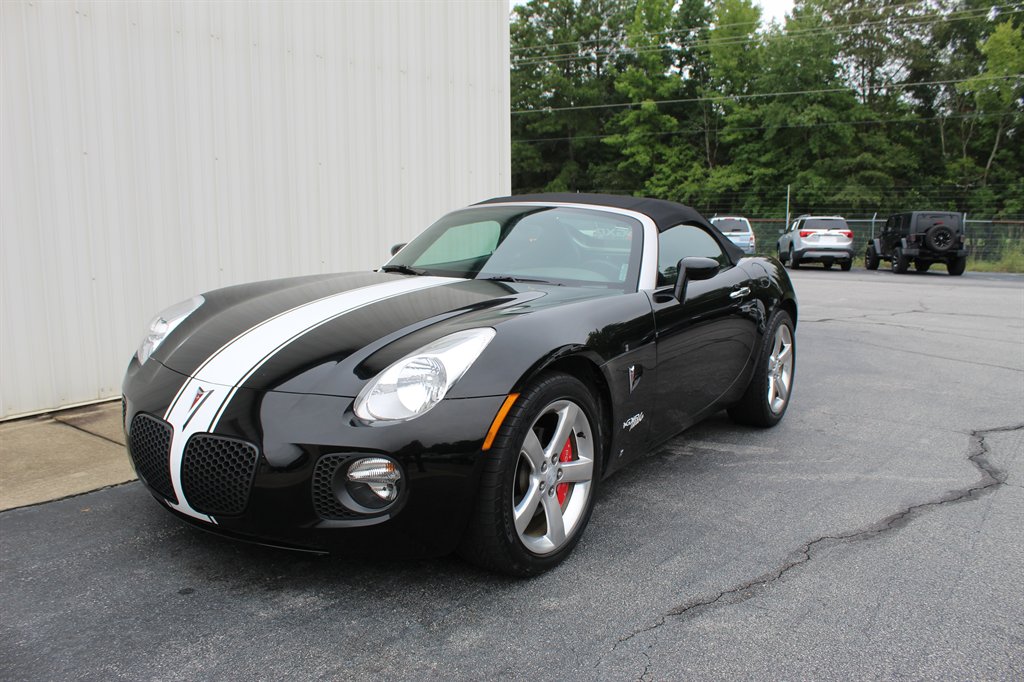 2007 Pontiac Solstice - $14,750