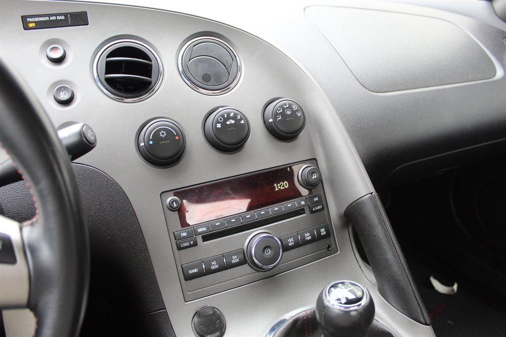 2007 Pontiac Solstice - $14,750