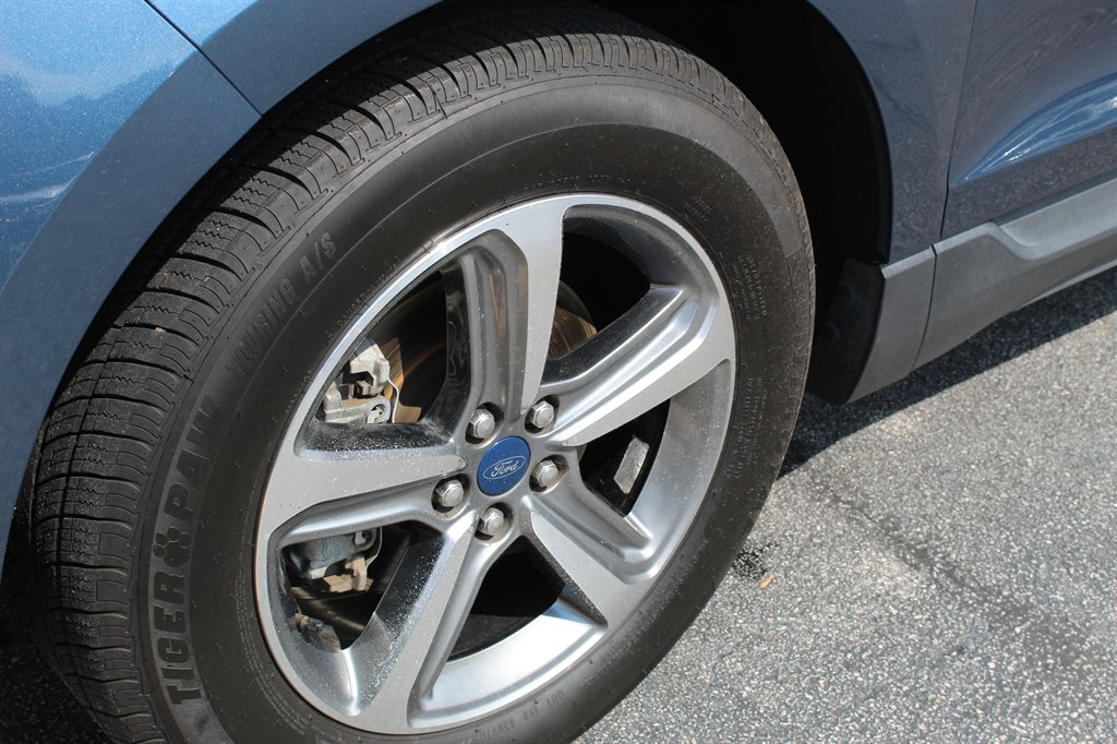 2019 Ford Edge - $13,500