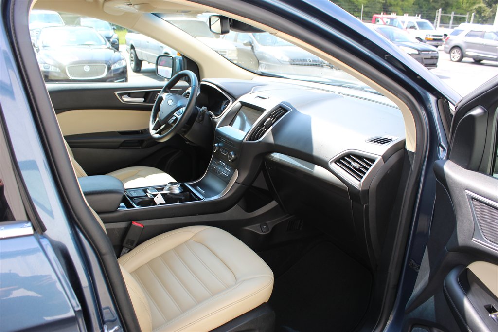 2019 Ford Edge - $13,500