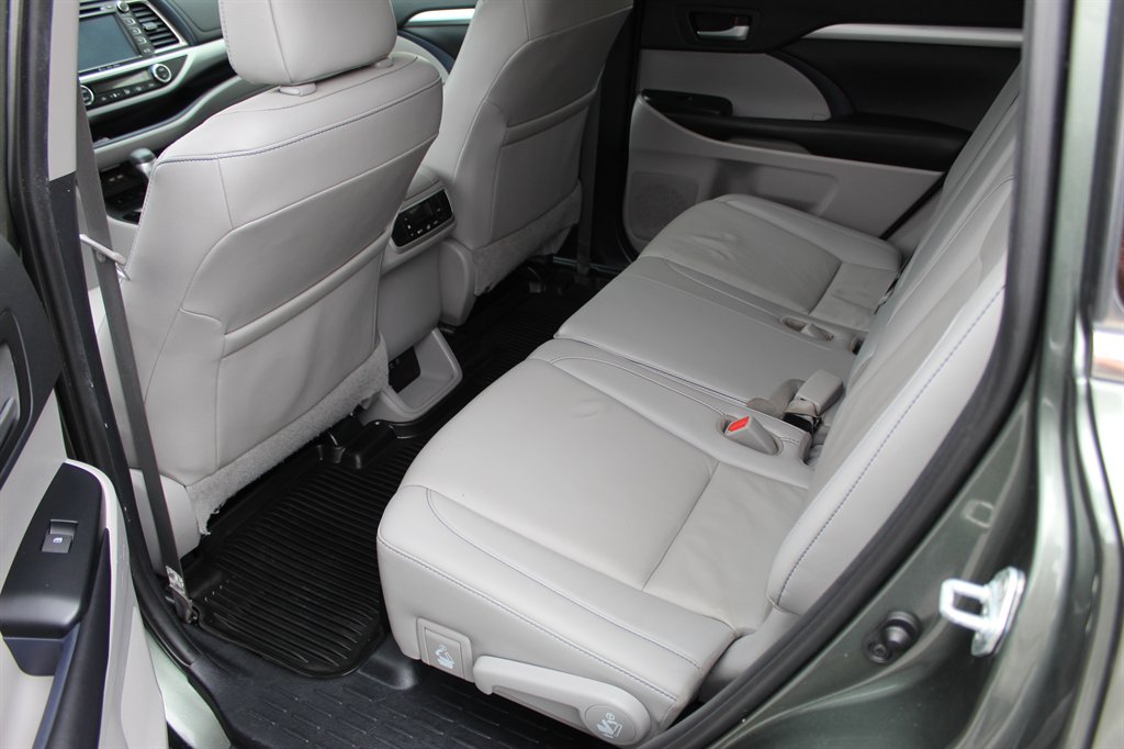 2019 Toyota Highlander - $22,850