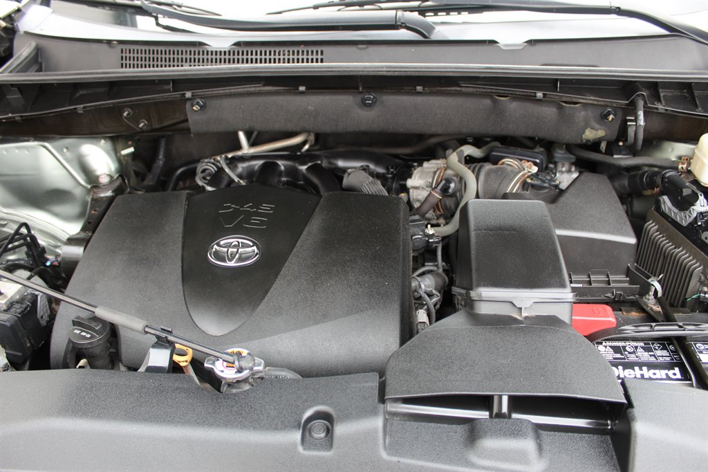 2019 Toyota Highlander - $22,850