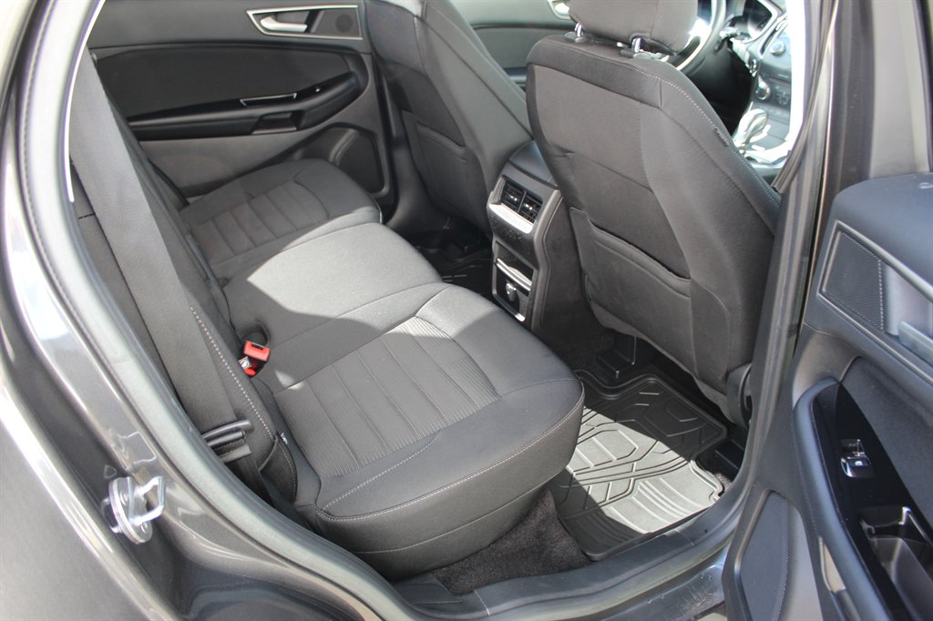 2017 Ford Edge - $11,500