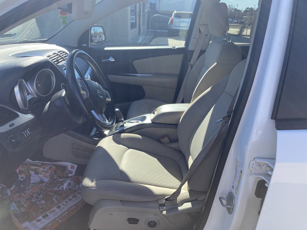 2011 Dodge Journey Crew photo