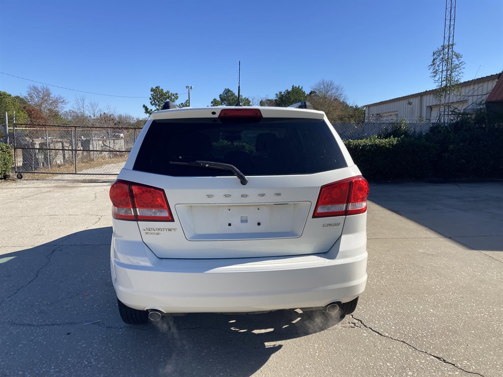 2011 Dodge Journey Crew photo
