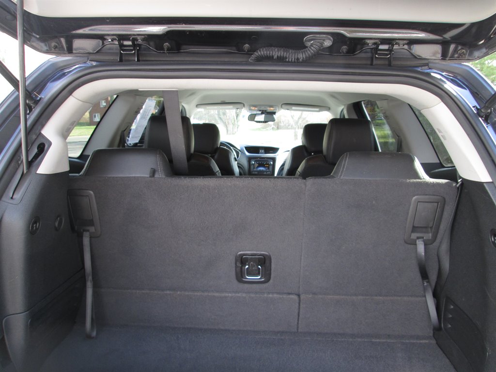 2017 Chevrolet Traverse - $11,990