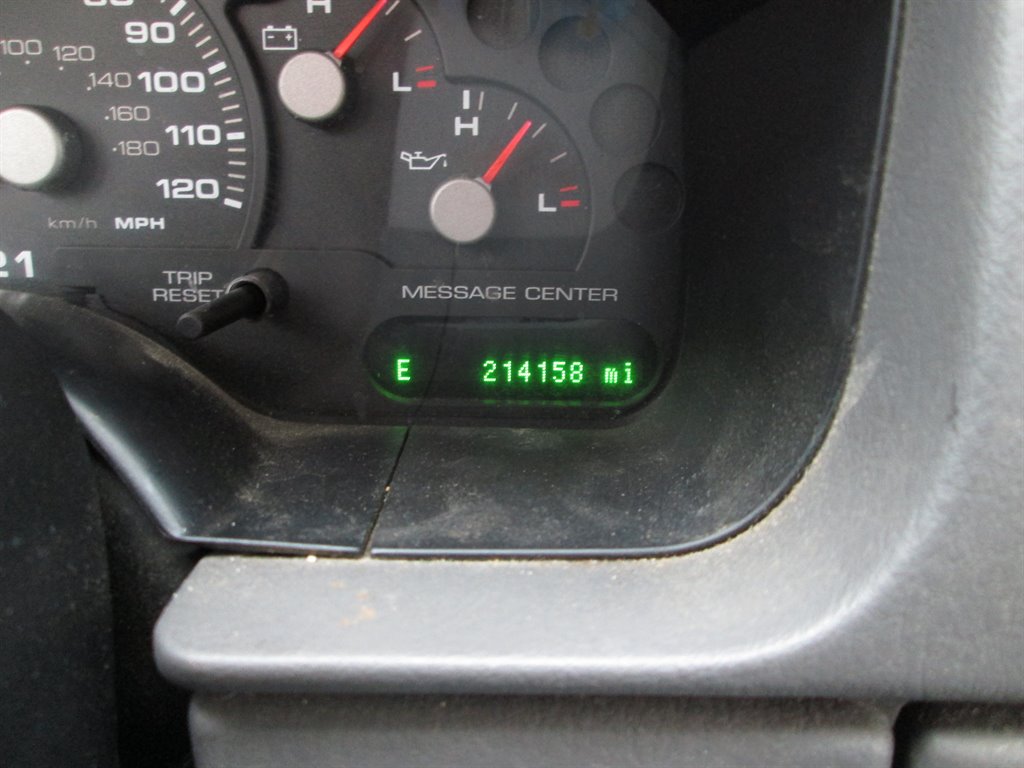2005 Ford Explorer XLT photo