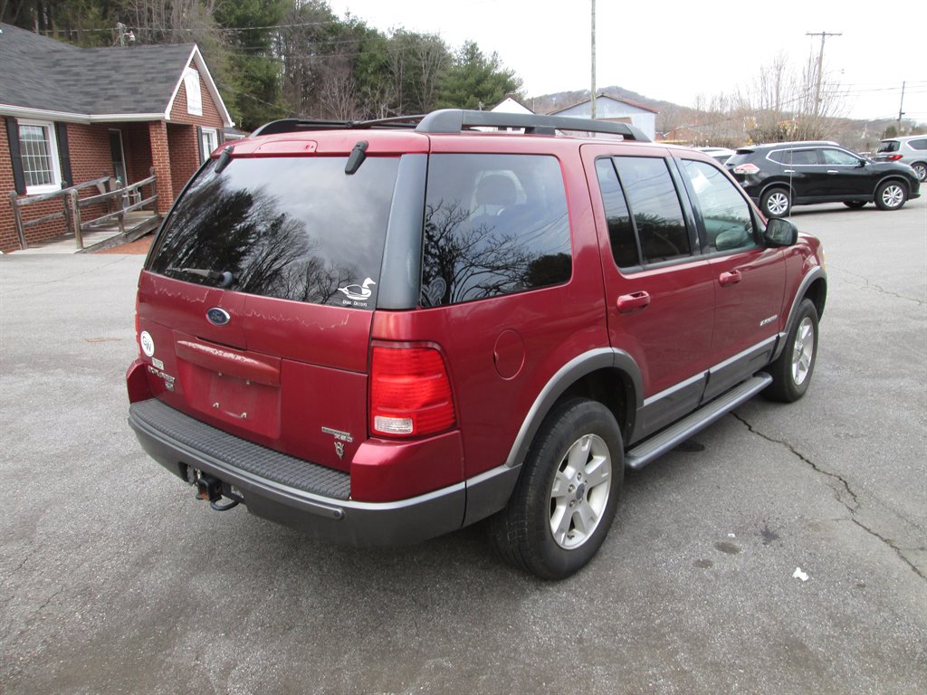 2005 Ford Explorer XLT photo