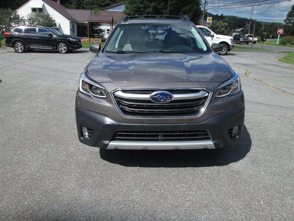 2021 Subaru Outback - $25,995