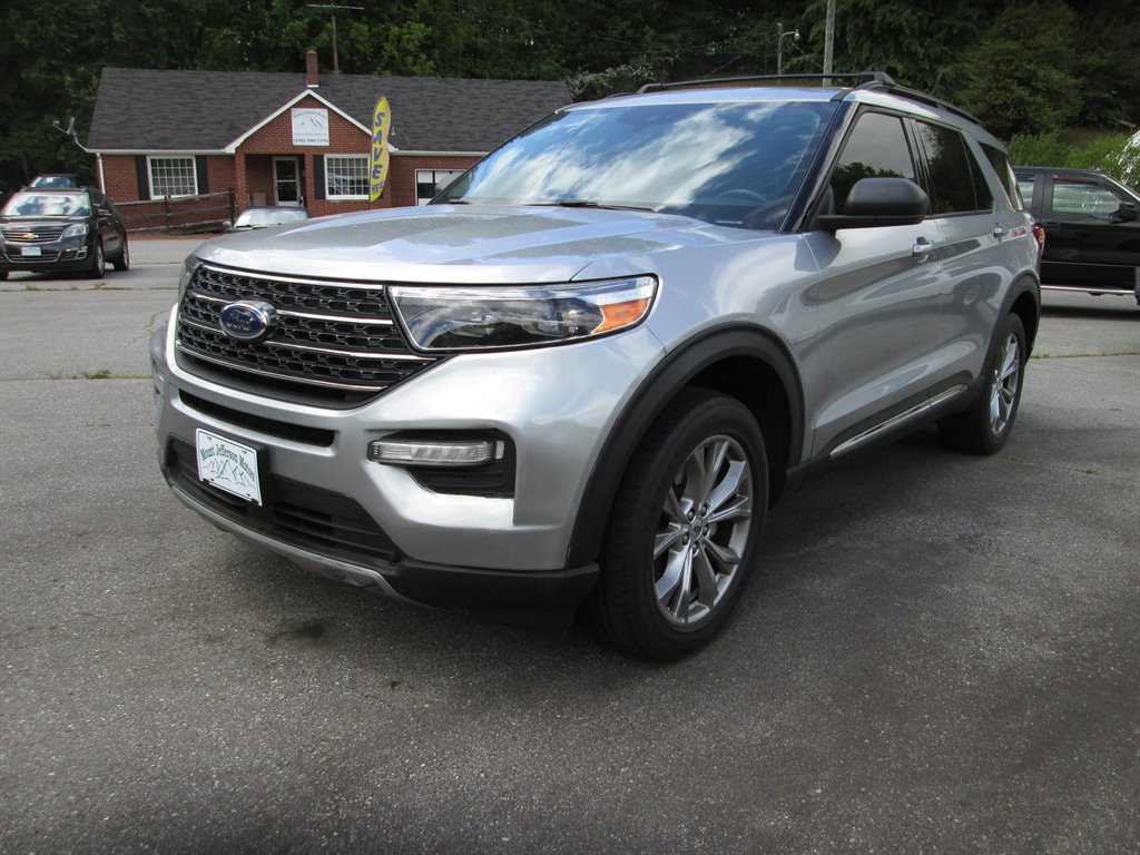 2020 Ford Explorer - $25,990