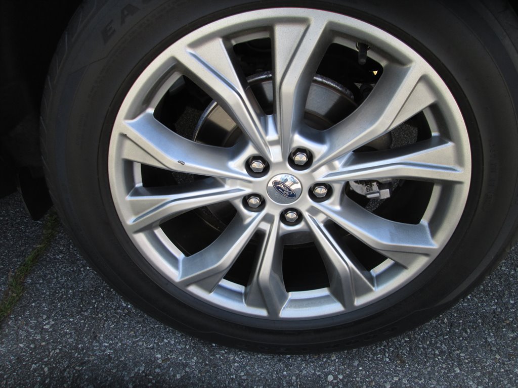 2020 Ford Explorer - $25,990