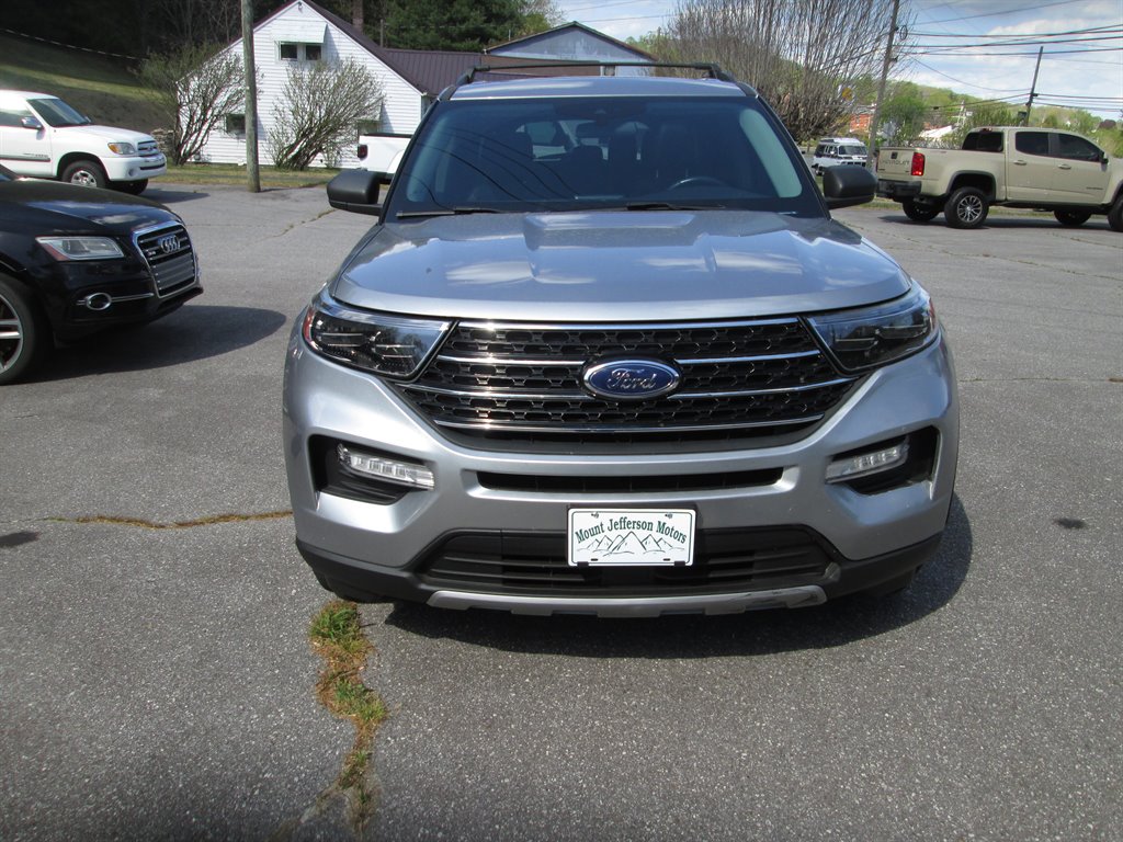 2020 Ford Explorer - $25,990