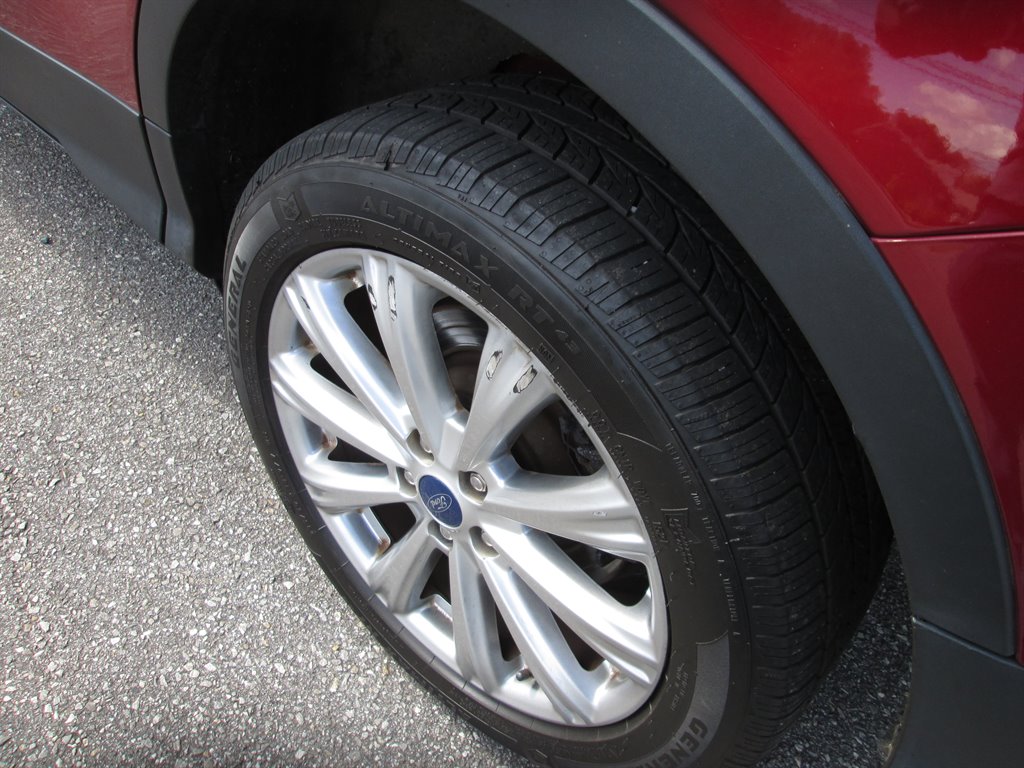 2017 Ford Escape - $11,495