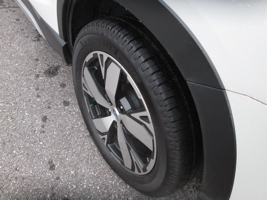2019 Subaru Forester - $24,499