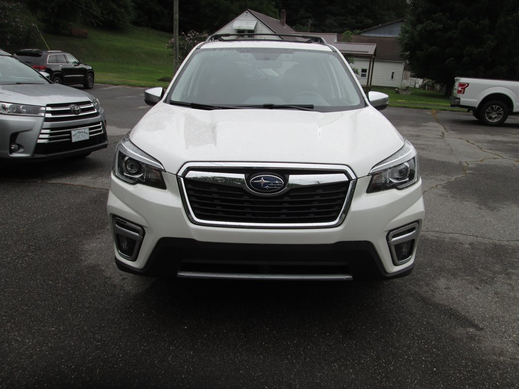 2019 Subaru Forester - $24,499