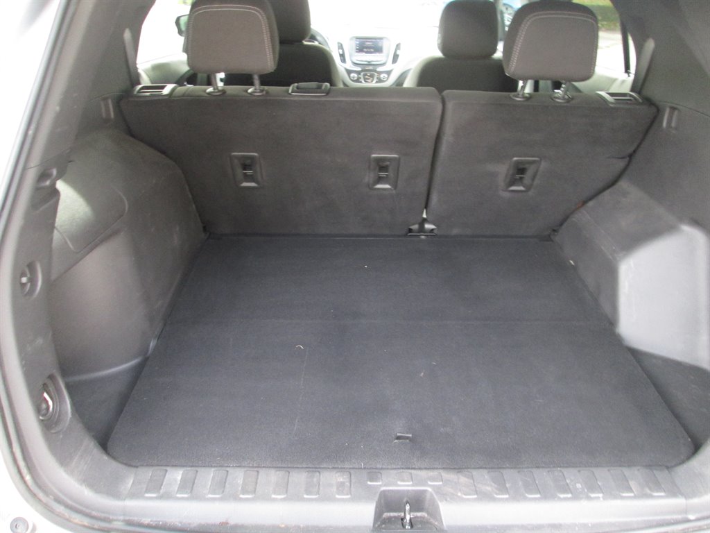 2023 Chevrolet Equinox - $23,990