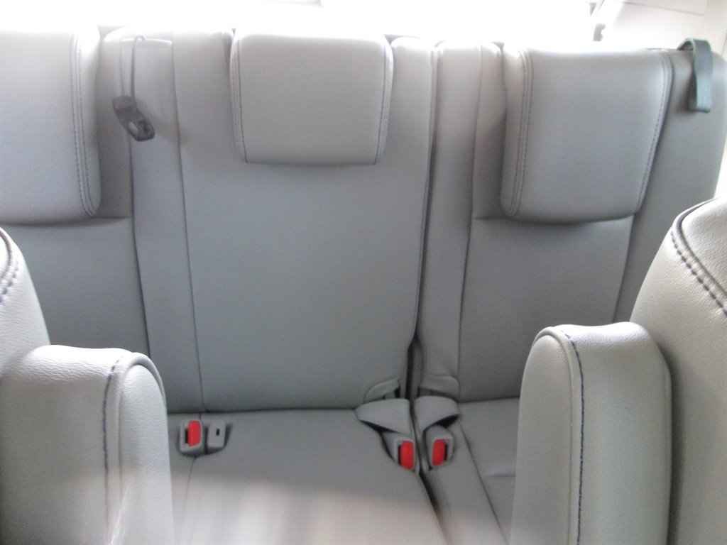 2018 Toyota Highlander - $29,990