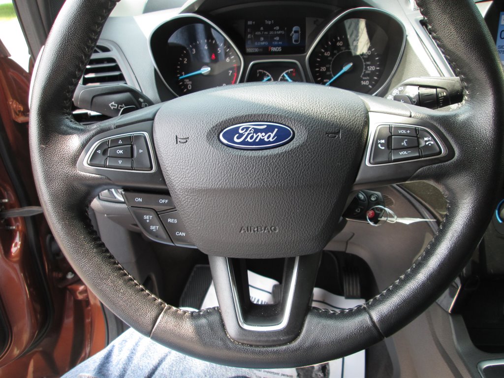 2017 Ford Escape - $9,490