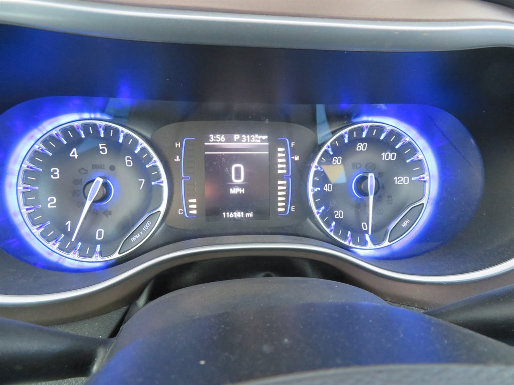 2019 Chrysler Pacifica Touring L photo