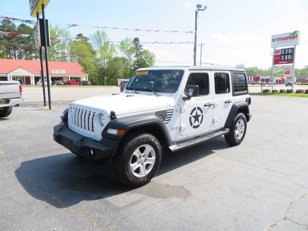 2018 Jeep Wrangler - $18,999