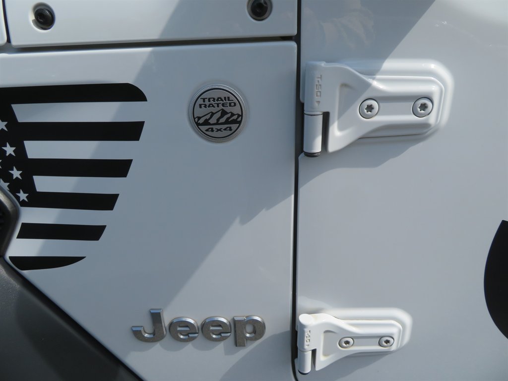 2018 Jeep Wrangler - $18,999