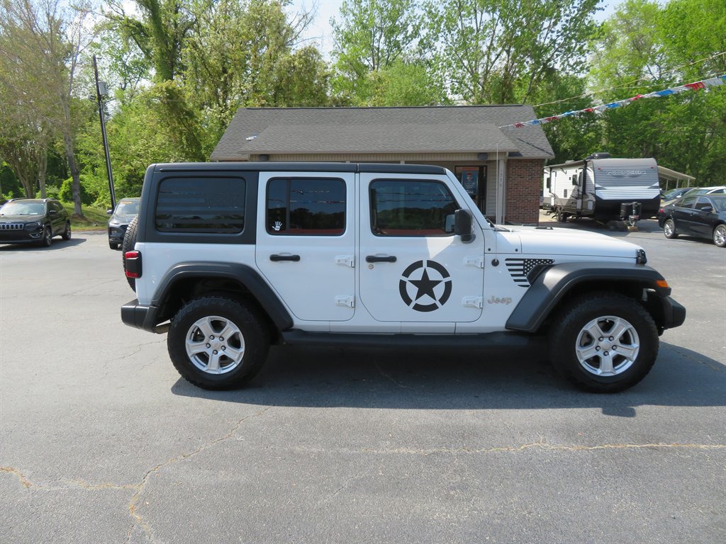2018 Jeep Wrangler - $18,999
