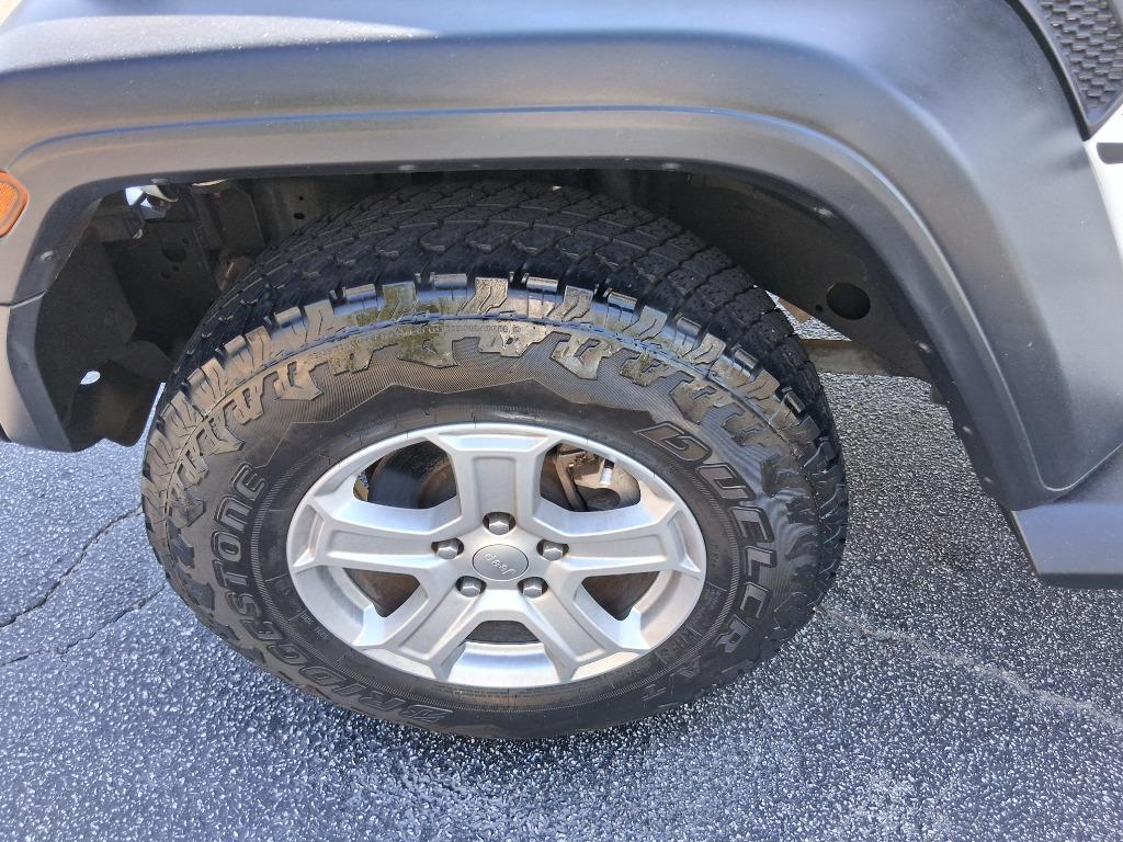 2018 Jeep Wrangler - $18,599