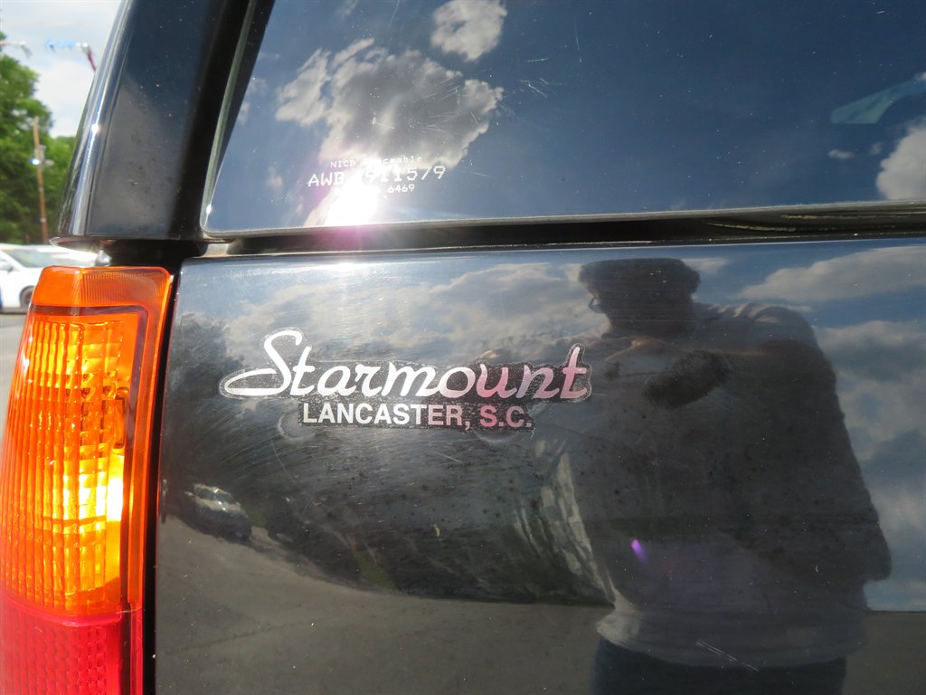 2007 GMC Envoy Denali photo