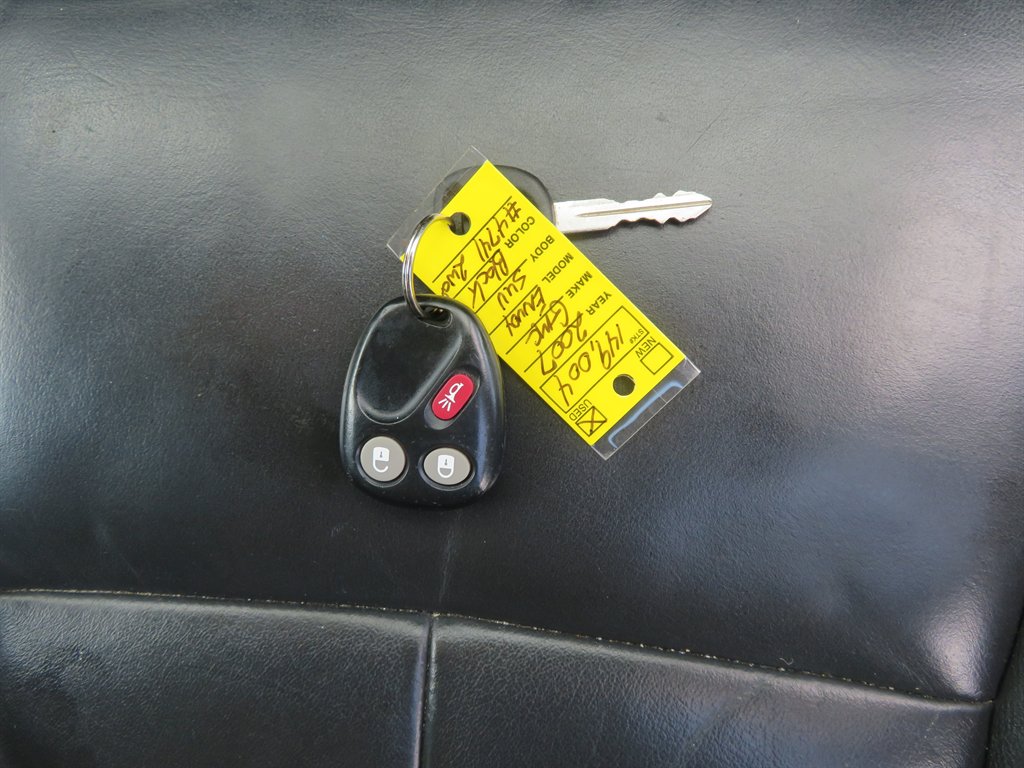 2007 GMC Envoy Denali photo