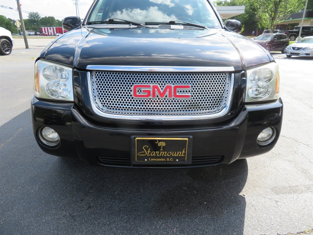 2007 GMC Envoy Denali photo