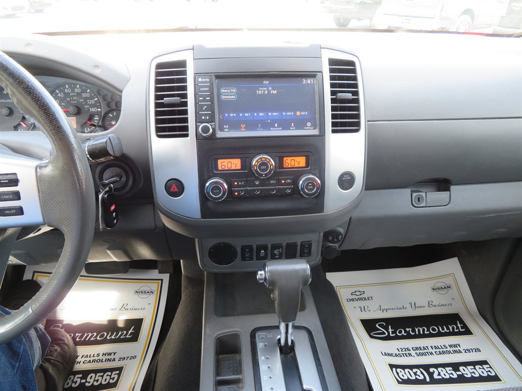 2019 Nissan Frontier SV photo