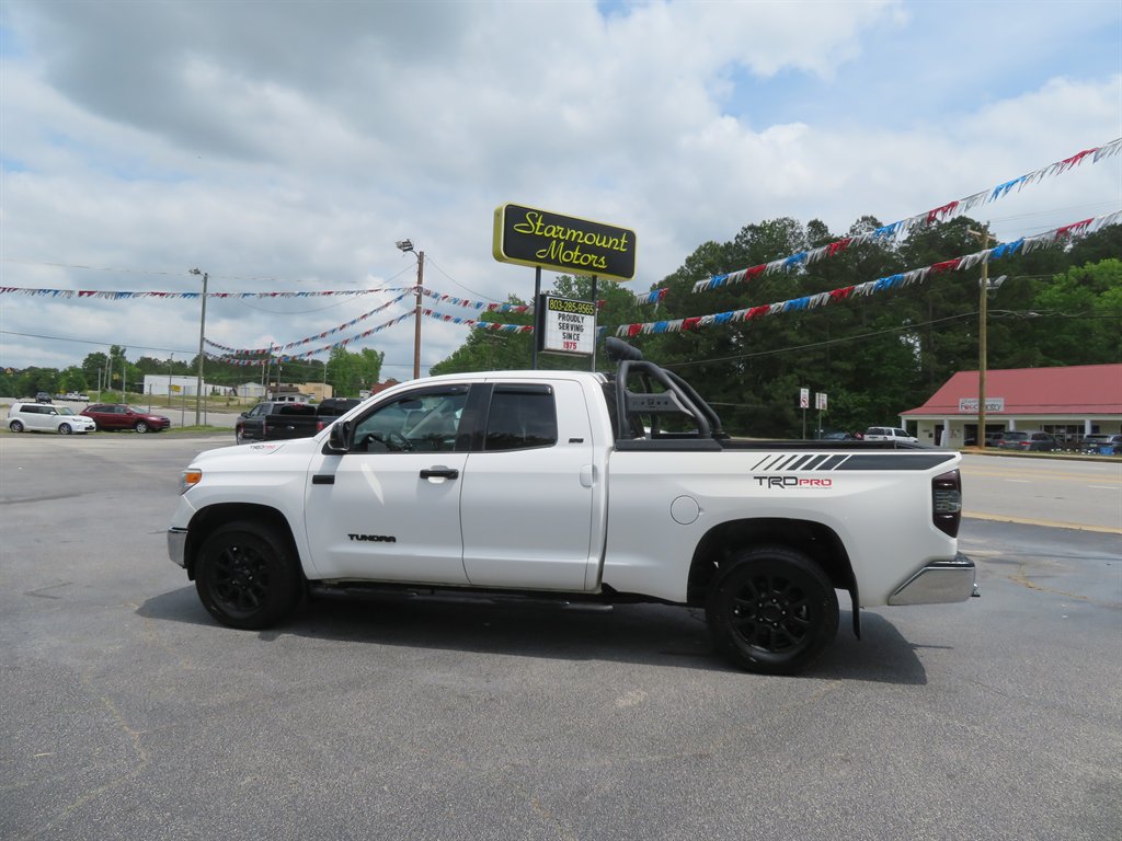 2016 Toyota Tundra SR5 photo