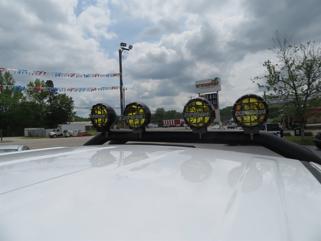 2016 Toyota Tundra SR5 photo