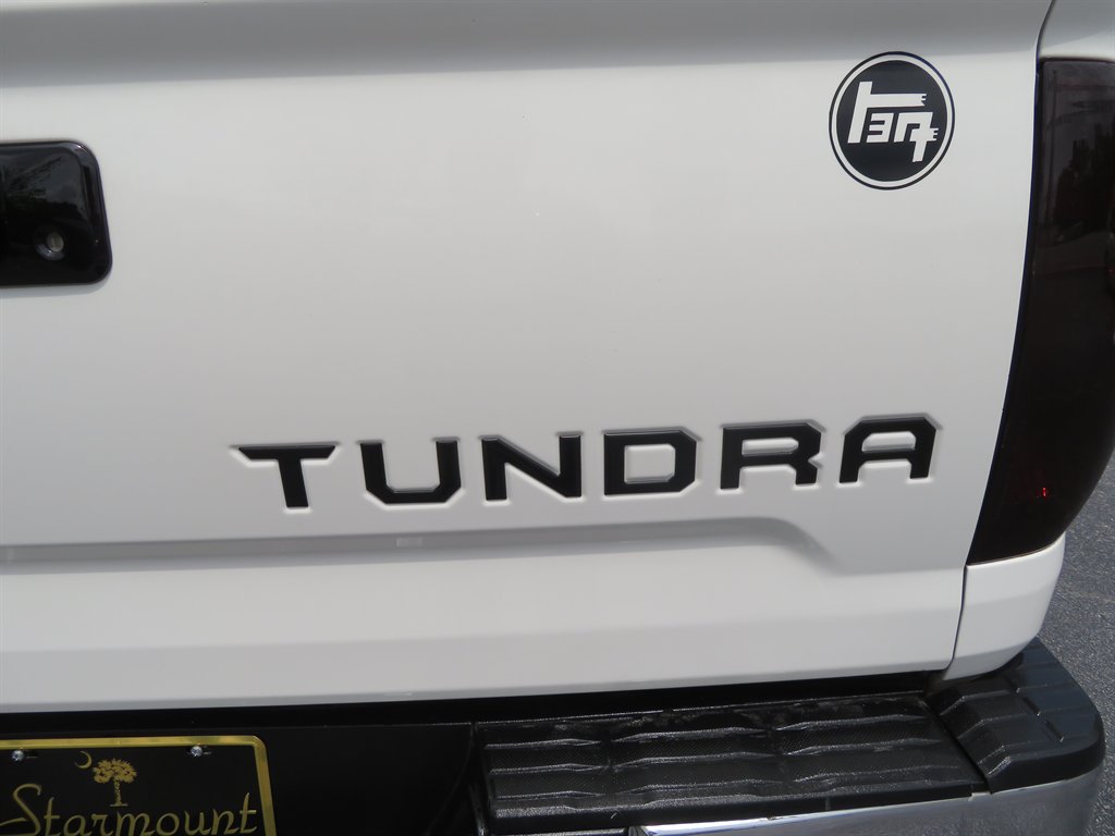 2016 Toyota Tundra SR5 photo