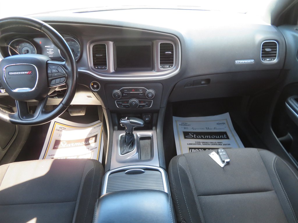2020 Dodge Charger SXT photo