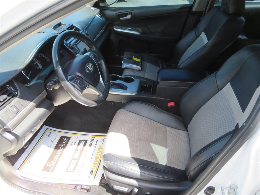 2012 Toyota Camry L photo