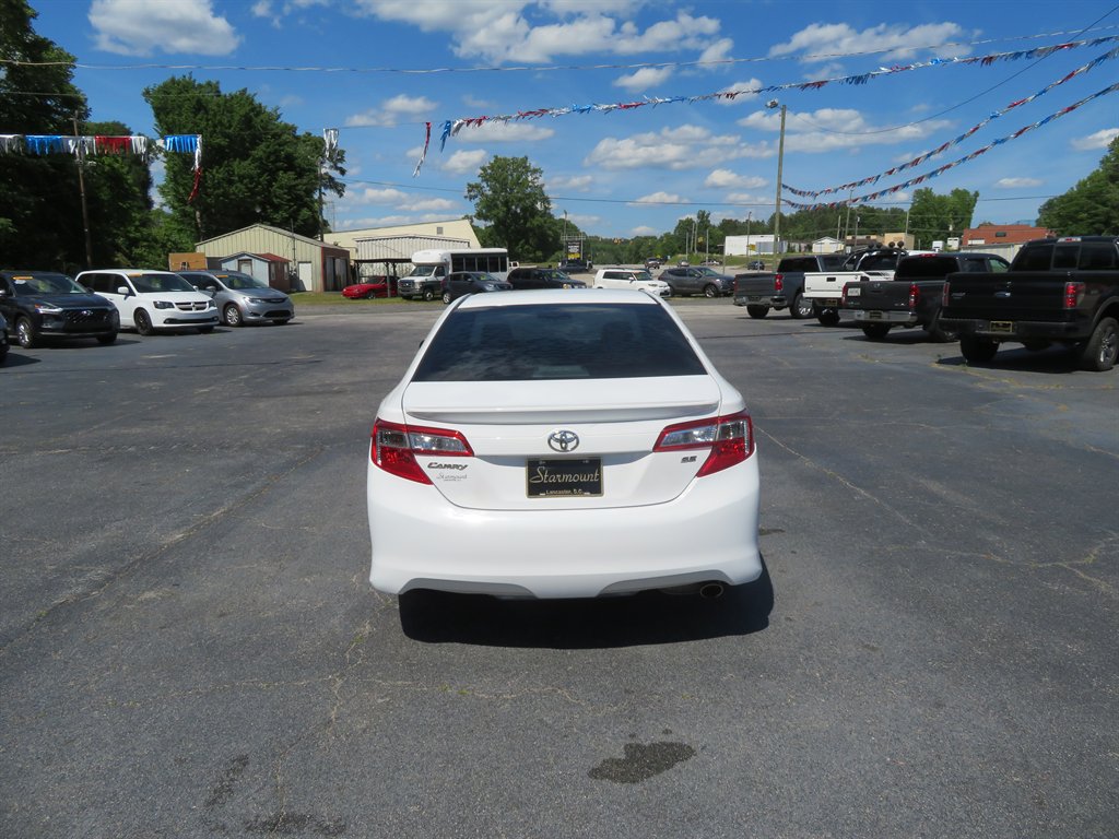 2012 Toyota Camry L photo