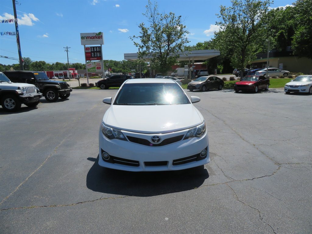 2012 Toyota Camry L photo
