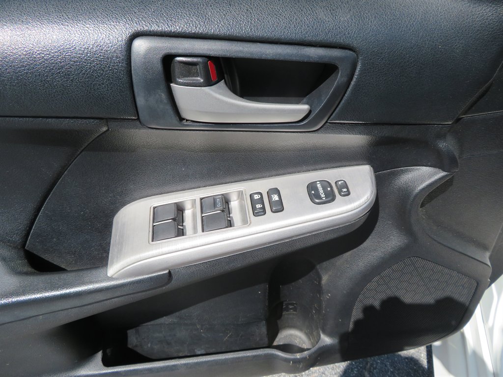 2012 Toyota Camry L photo