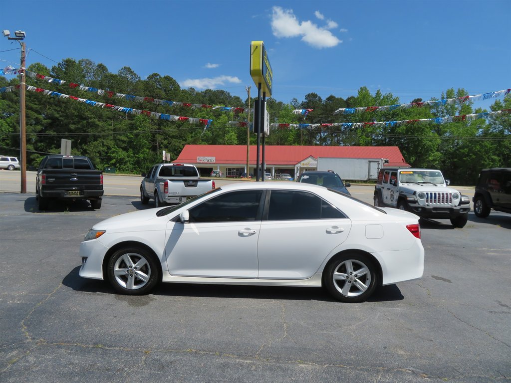 2012 Toyota Camry L photo
