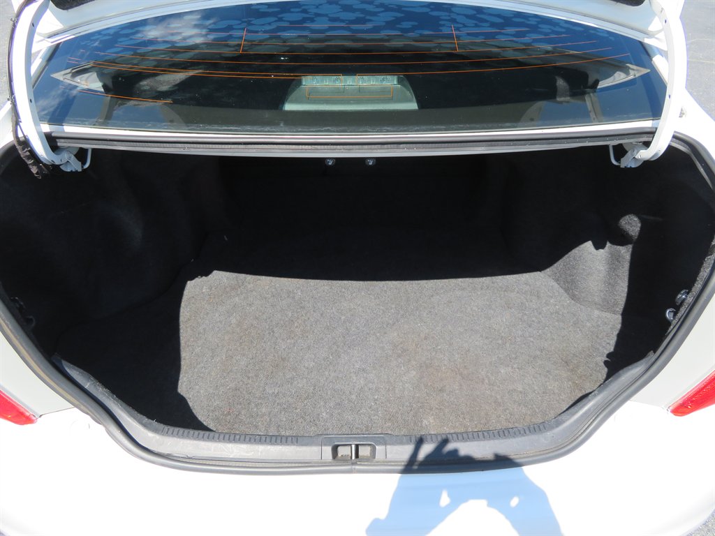 2012 Toyota Camry L photo