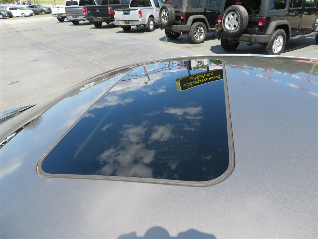 2013 Hyundai Elantra GLS photo
