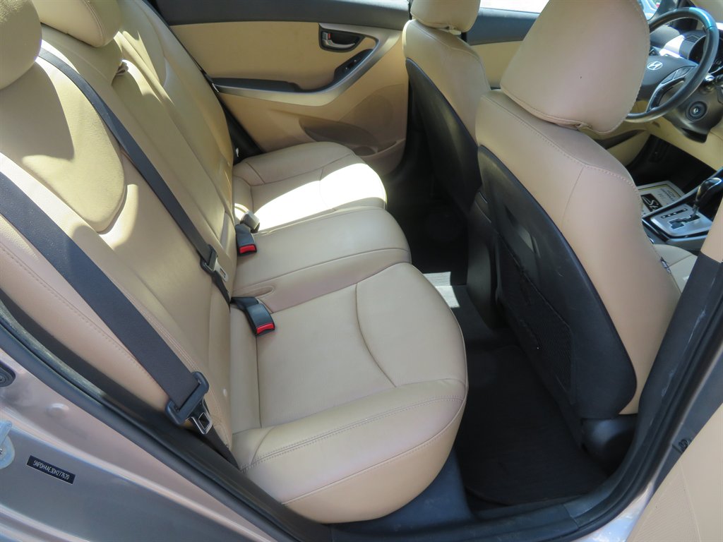 2013 Hyundai Elantra GLS photo