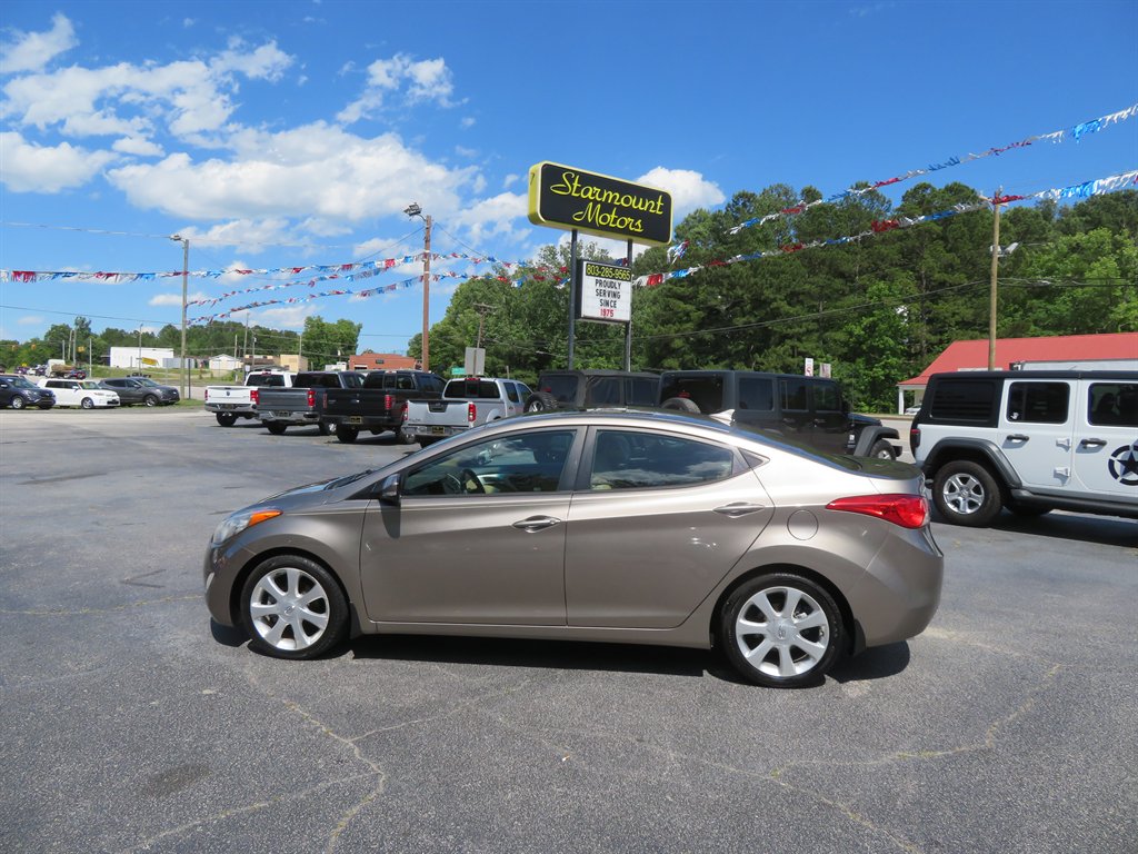 2013 Hyundai Elantra GLS photo