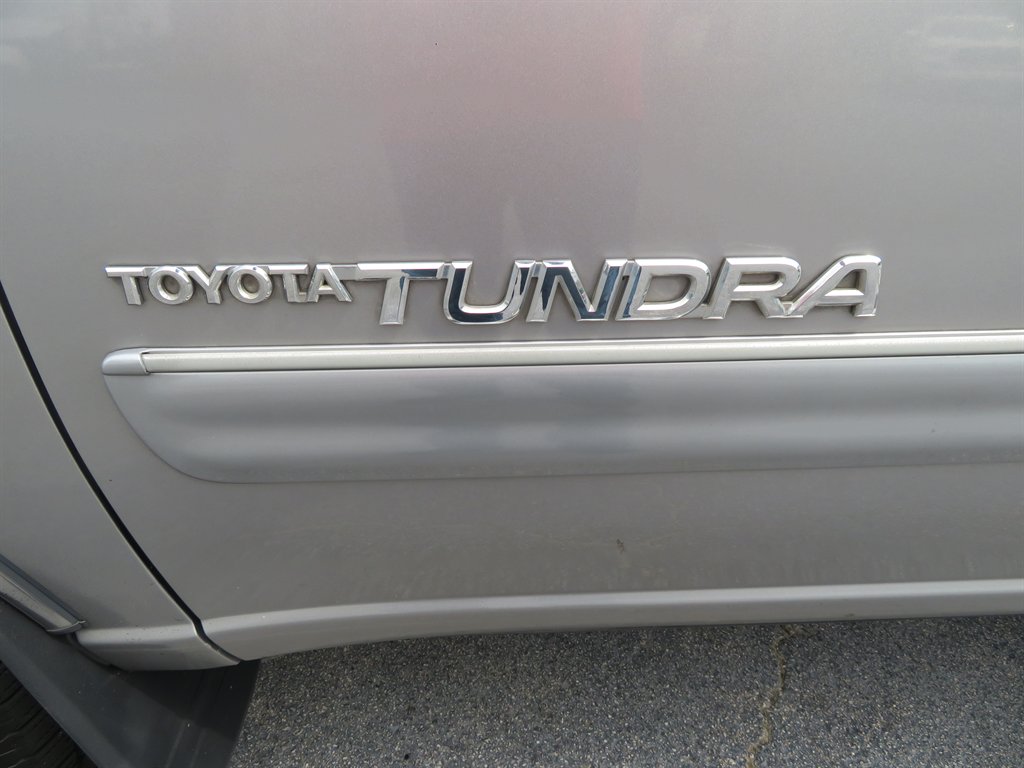 2005 Toyota Tundra SR5 photo