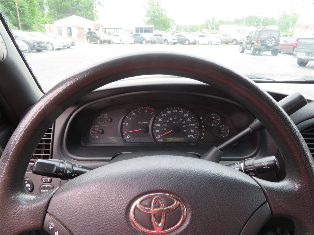 2005 Toyota Tundra SR5 photo